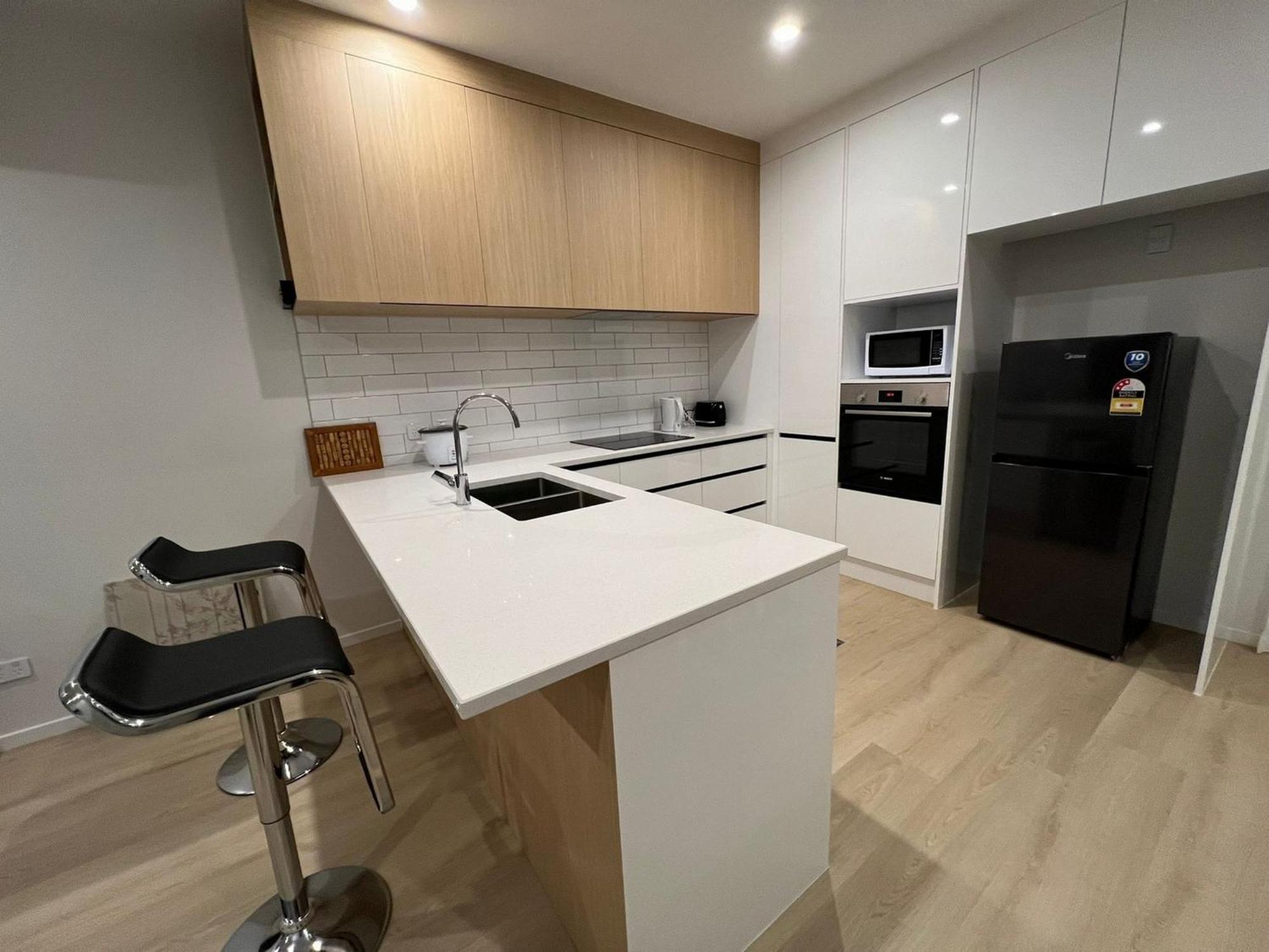 Central Modern 3-Bedroom,3- Bathroom House With Patio And Carpark- Lower Hutt City Centre المظهر الخارجي الصورة