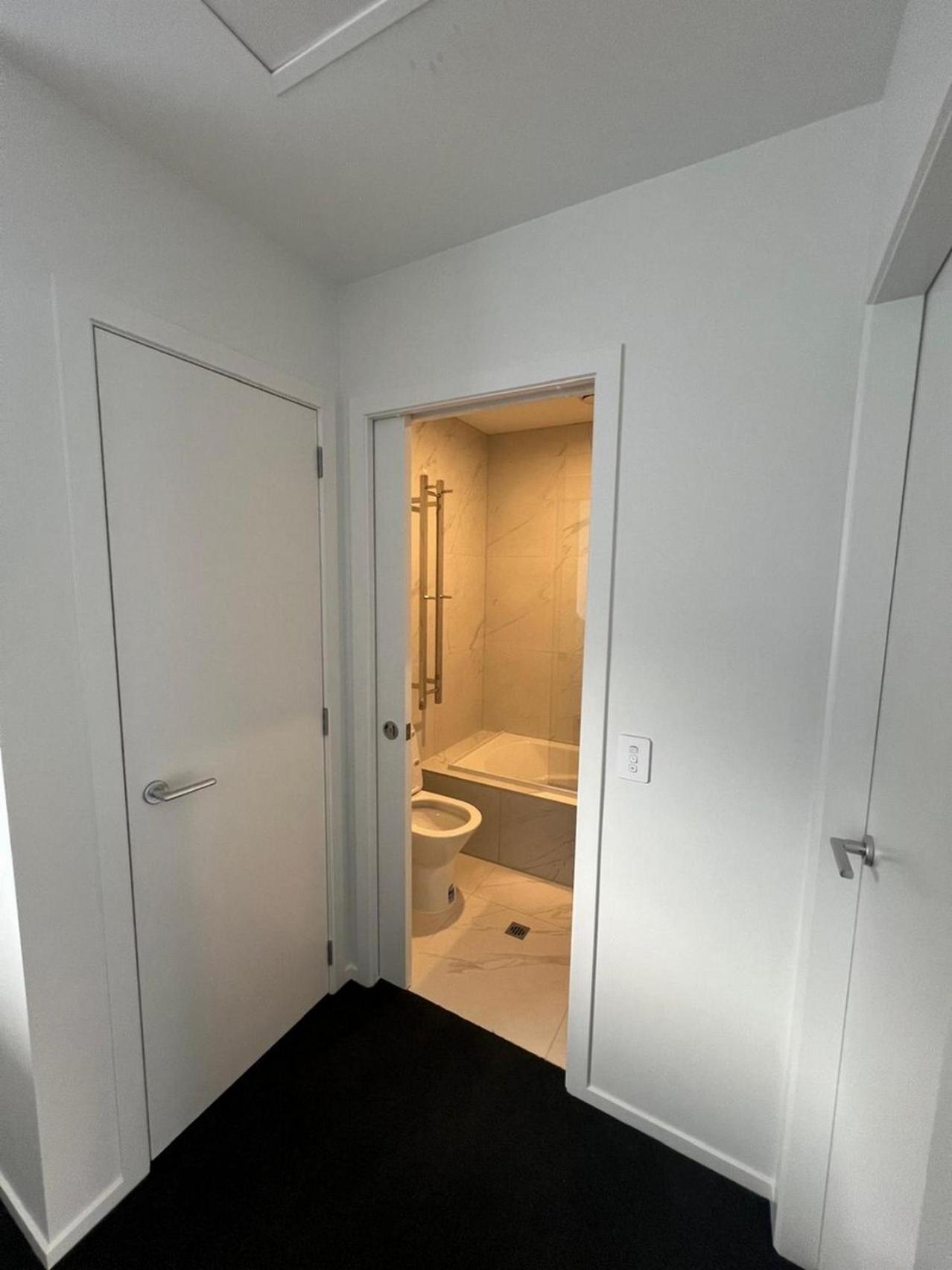 Central Modern 3-Bedroom,3- Bathroom House With Patio And Carpark- Lower Hutt City Centre المظهر الخارجي الصورة